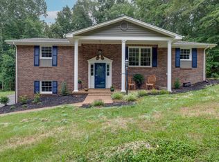 112 Lee Rd, Dickson, TN 37055