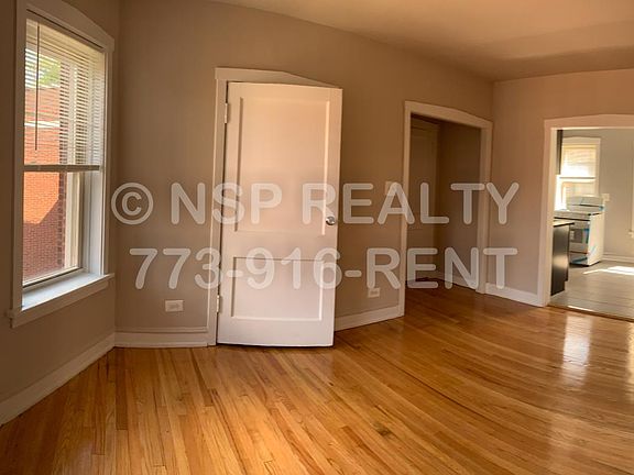 2nd image of 4027 W Melrose St #S