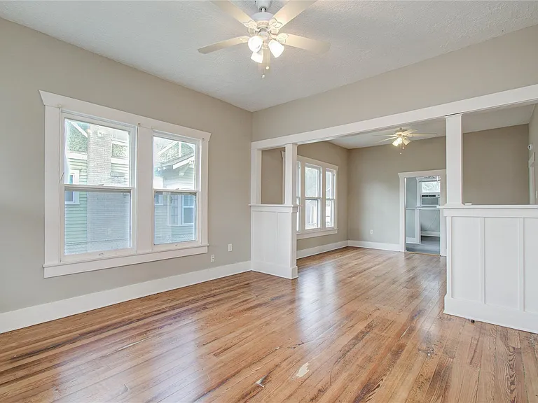 901 Boundary St — Photo 3
