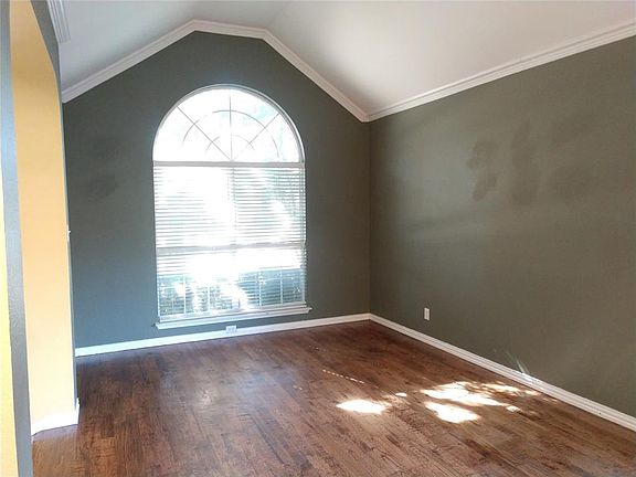 5th image of 2722 Halsey Dr