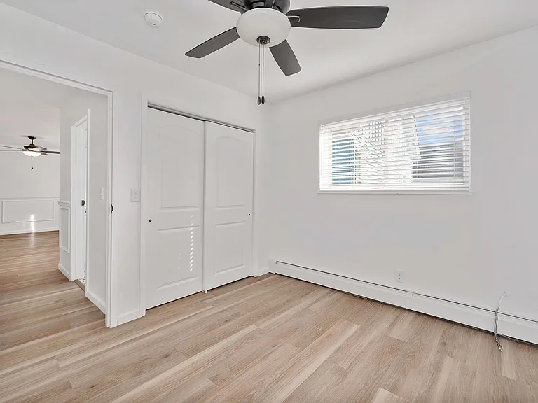2015 Foraker Ave_Apt 8_CincyPhotoPro-2320 2015 Foraker Ave_Apt 8_CincyPhotoPro-2320