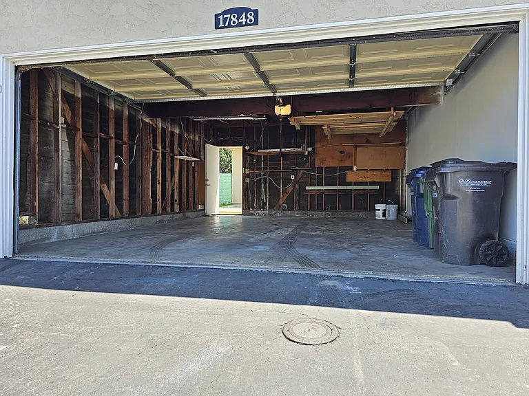 2 Car Garage