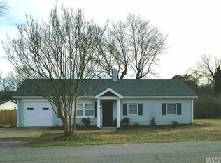 4673 Bowman Rd, Hickory, NC 28602