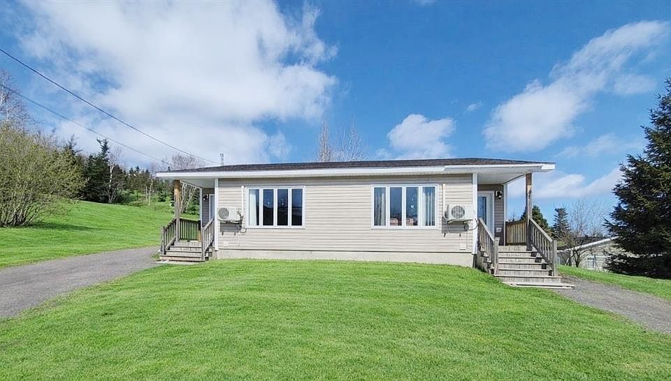 1st image of 14 Leamington Heights