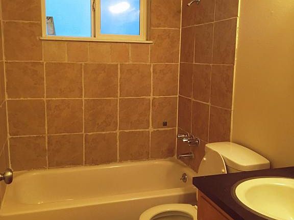 2nd image of 723A E Ladd St