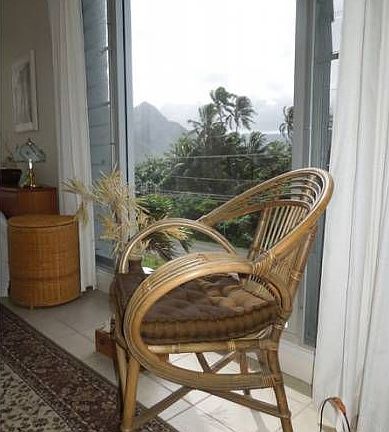 furnishings included