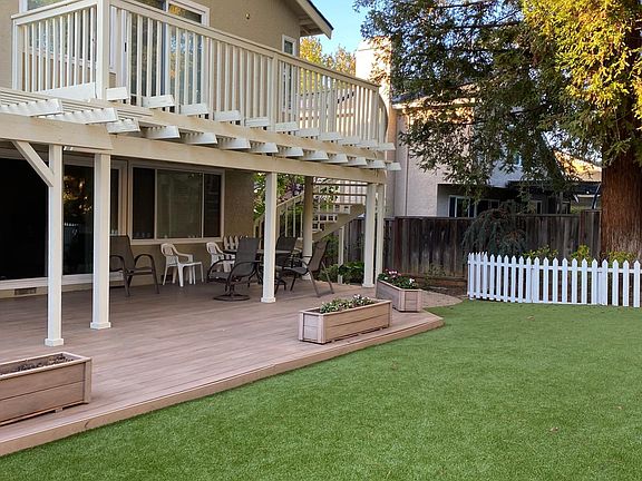 Two-story deck