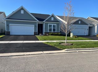 3106 Adelwood Cir, Aurora, IL 60503