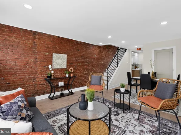 2019 Manton St, Philadelphia, PA 19146