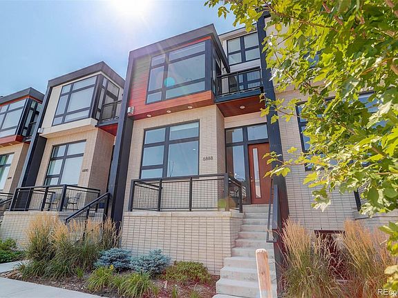 2nd image of 6888 E Lowry Boulevard