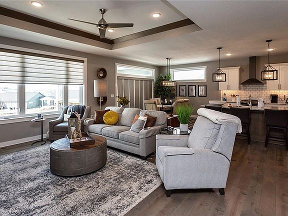 5th image of 2040 SE Waddell Way