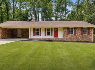182 Jennifer Ln NW, Lilburn, GA 30047