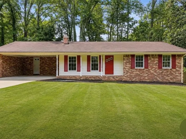 182 Jennifer Ln NW, Lilburn, GA 30047