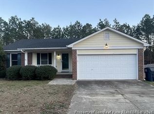 212 Sprucepine Dr, Raeford, NC 28376