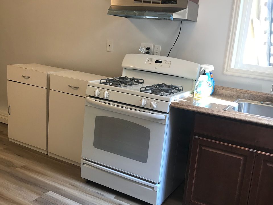1st image of 10507 Louisiana Ave #1