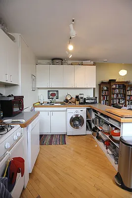 Rented by Engel and Volkers Brownstone Brooklyn | media 25