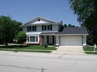 4122 89th St, Kenosha, WI 53142