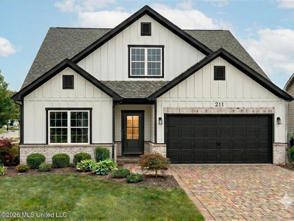1st image of 525 McDonald Dr