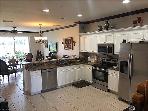 5th image of 1078 Albany Ct #192