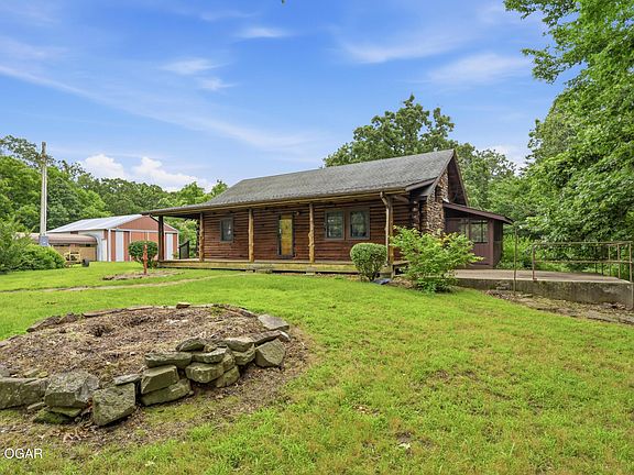 5th image of 17083 Kentucky Rd
