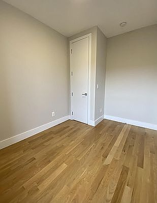 4th image of 855 Ocean Ave #5KK