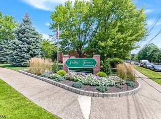 1120 Valley Rd #1B, Wayne Twp., NJ 07470