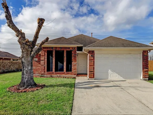 8203 Eastpoint Blvd, Baytown, TX 77521