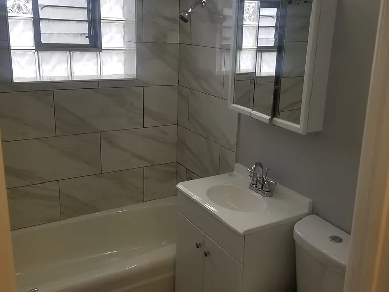10210 Ridgeland Ave — Photo 8