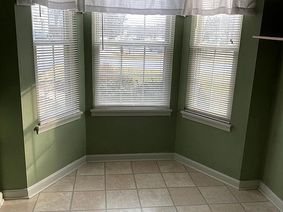 4th image of 6292 Spring Knoll Dr