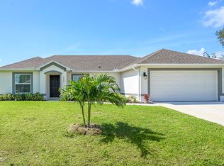 1930 NE 2nd Ter, Cape Coral, FL 33909