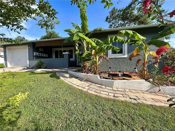 204 W Sugarmaple Ln, Beverly Hills, FL 34465