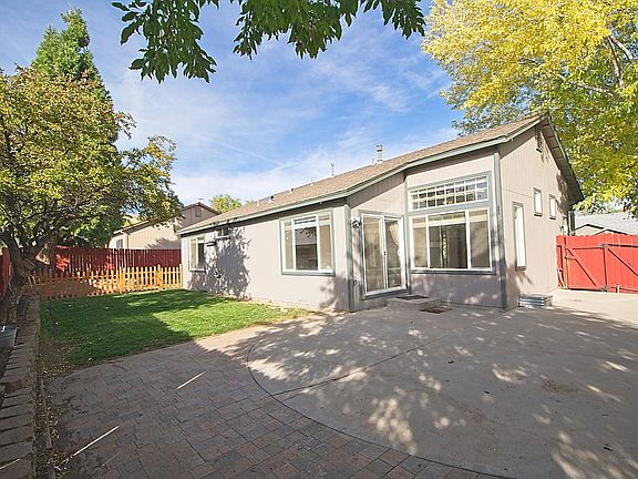 2nd image of 145 Sageglen Dr