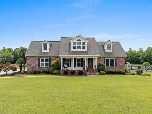 4698 Myrtle West Dr., Loris, SC 29569