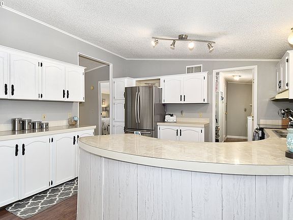 4th image of 18201 S Silverwood Dr #265