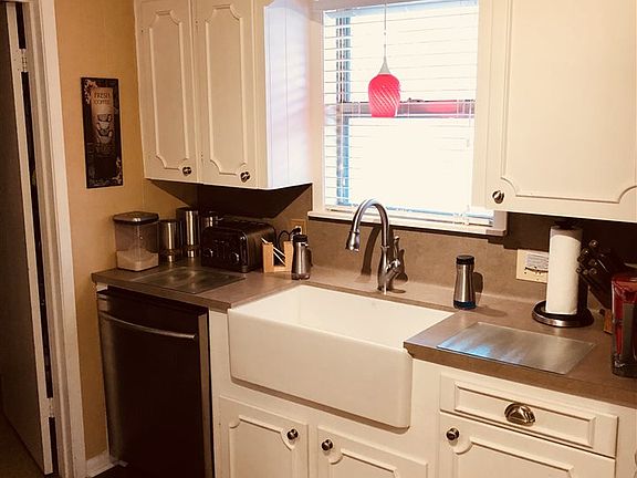5th image of 1500 Auburn Dr