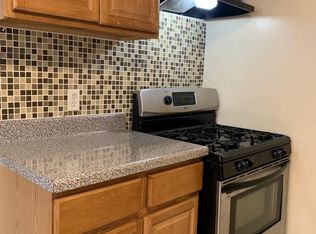 44 Dudley St, Hamden, CT 06517