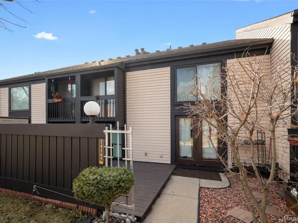 14165 Jackson St, Taylor, MI 48180