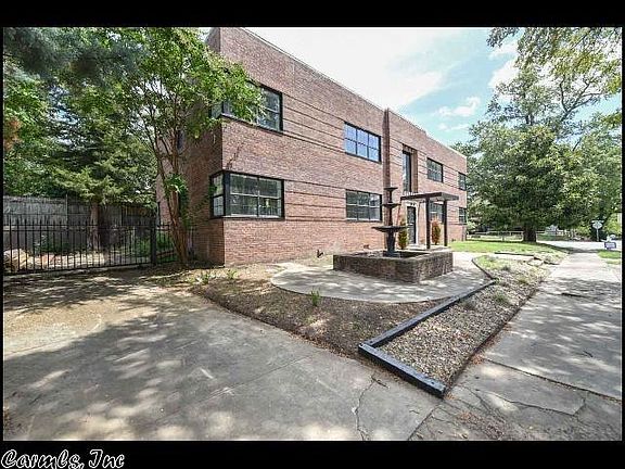 5th image of 1520 Broadway St APT B