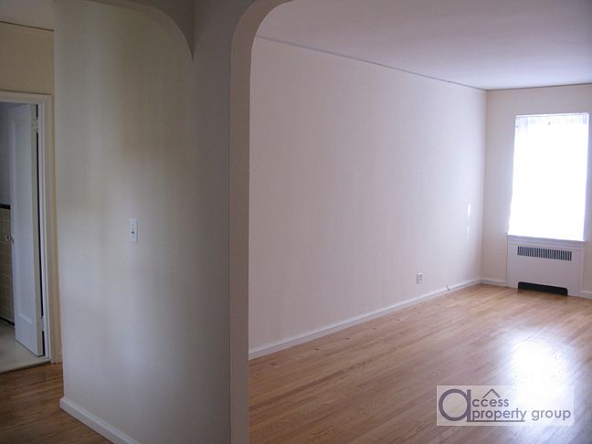 1st image of 251 Seaman Ave APT 5A
