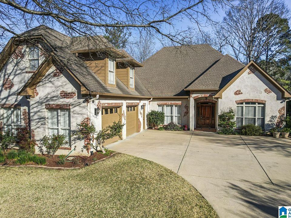 1st image of 183 Park Lake Trce