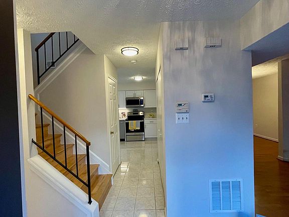 5th image of 6122 Hoskins Hollow Cir #A