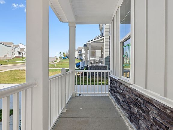 4th image of 6713 Hanworth Trce Lot 326