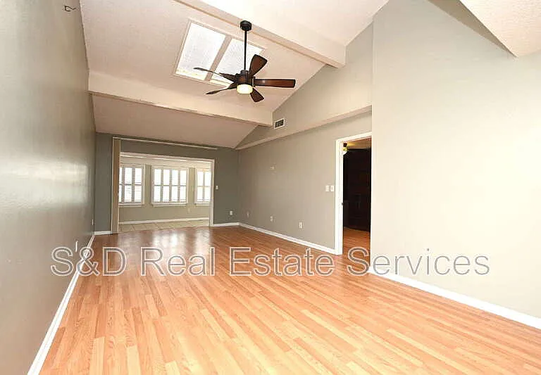 2025 Sylvester Rd #P3 — Photo 12