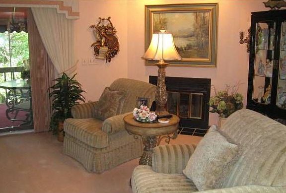5th image of 1313 Camp Hill Way