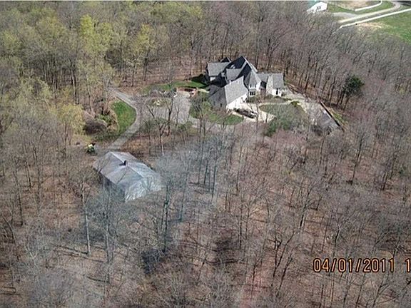 4th image of 450 Deer Creek Ln