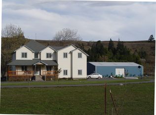 1850 Riverbar Rd, Fortuna, CA 95540