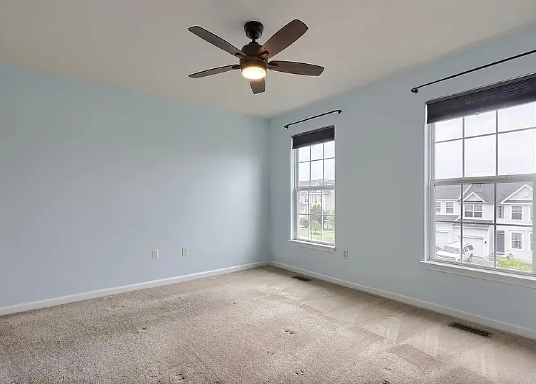 250 Kentshire Dr — Photo 1