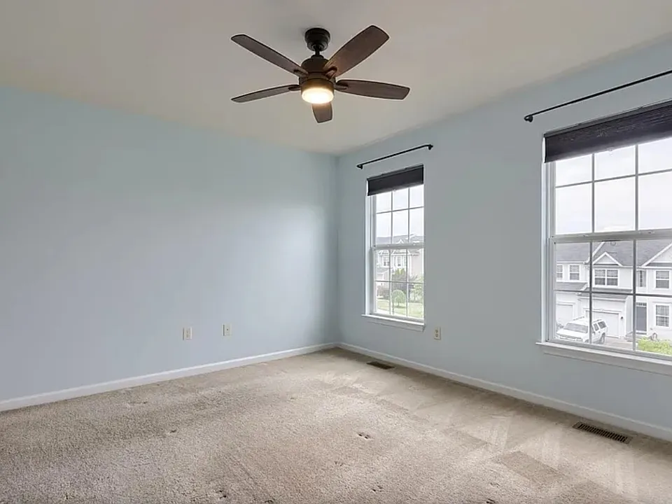 250 Kentshire Dr
