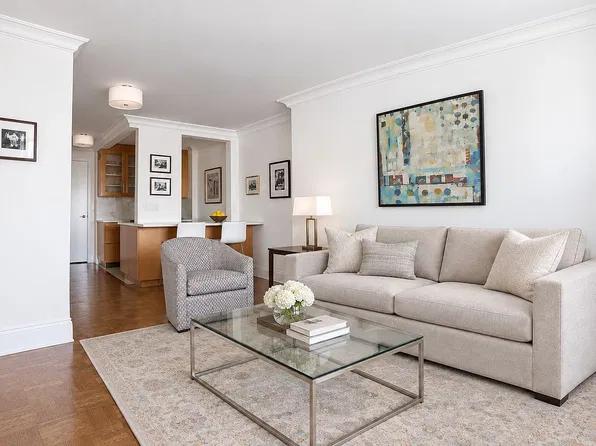 61 Jane St APT 9N, New York, NY 10014