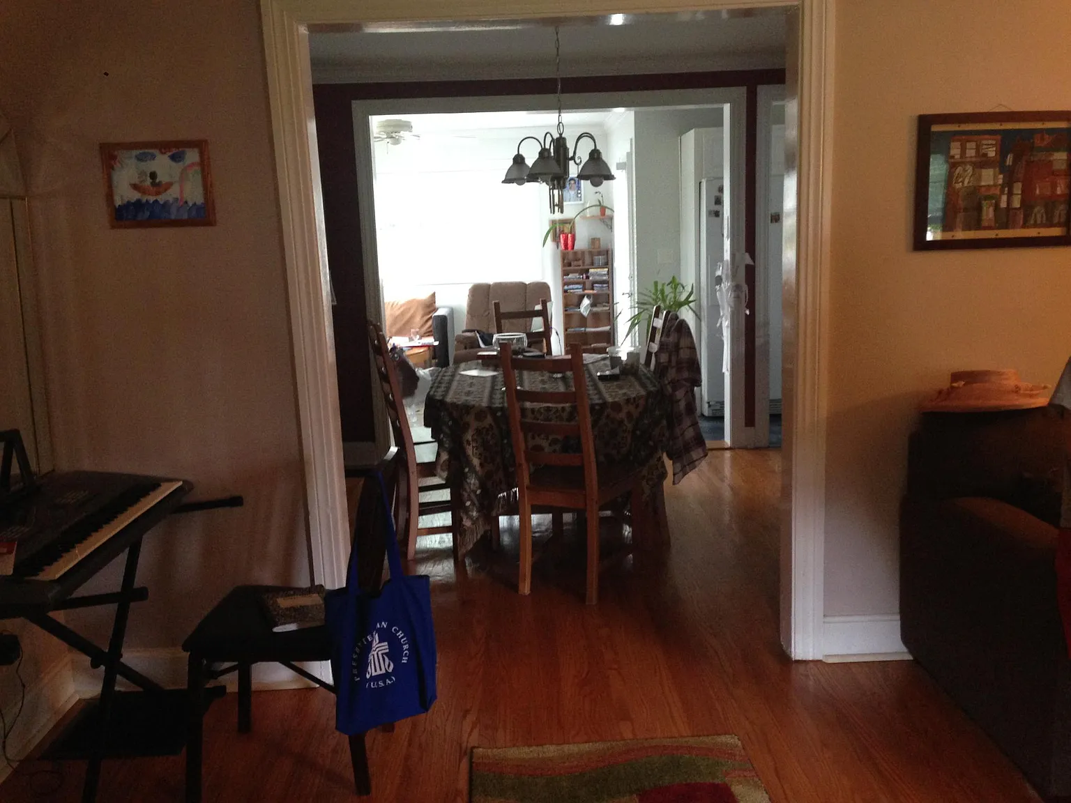 3 bed, 1400 sqft, $2,350 — Photo 4